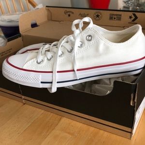 White Converse Chuck Taylor All Star Low Top